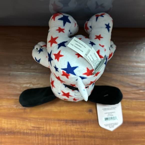 Snoopy Plush - Picture 4 of 4